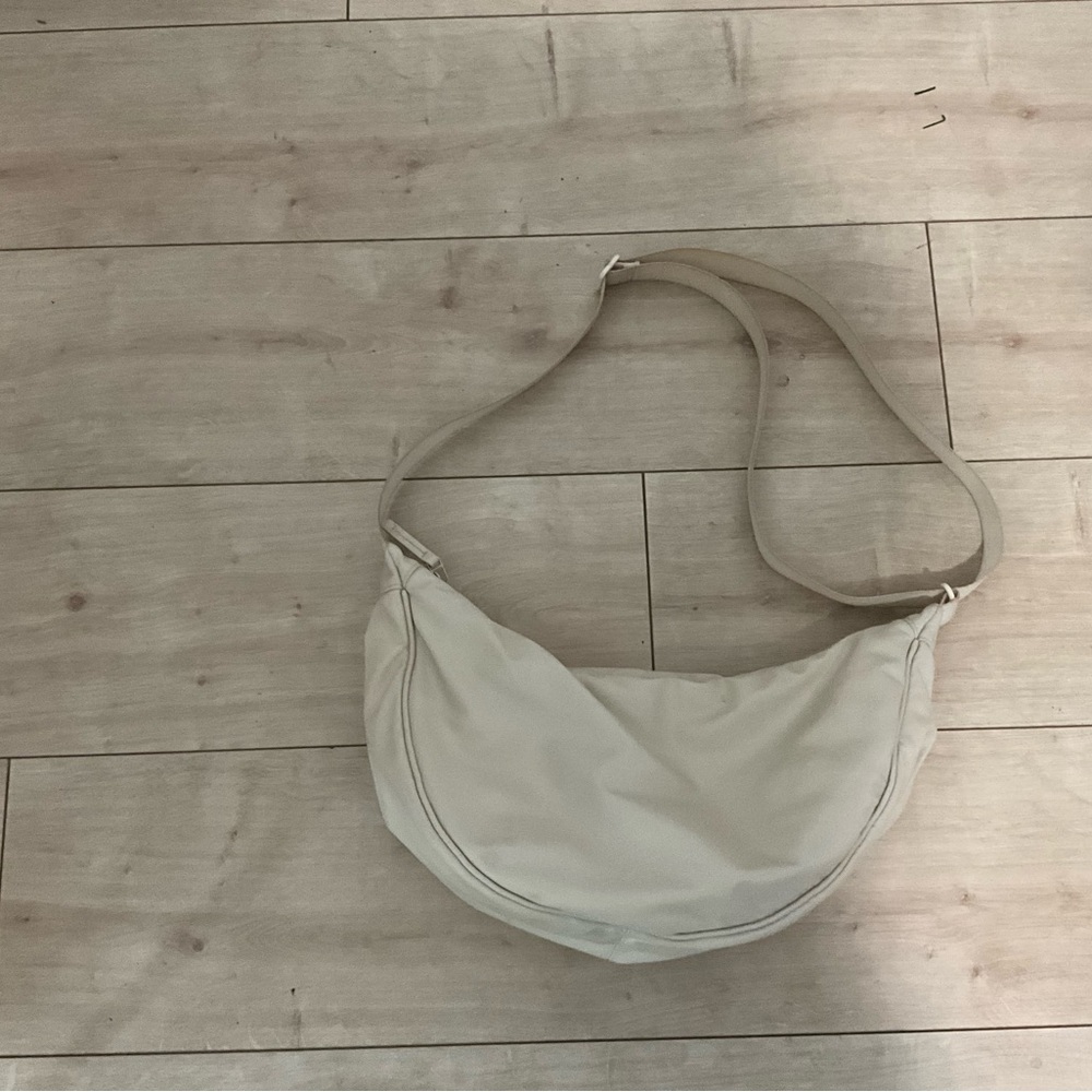 Uniqlo Cream Shoulder Bag